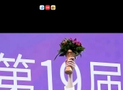 平博网站-加拿大游泳选手优异成绩，夺得银牌
