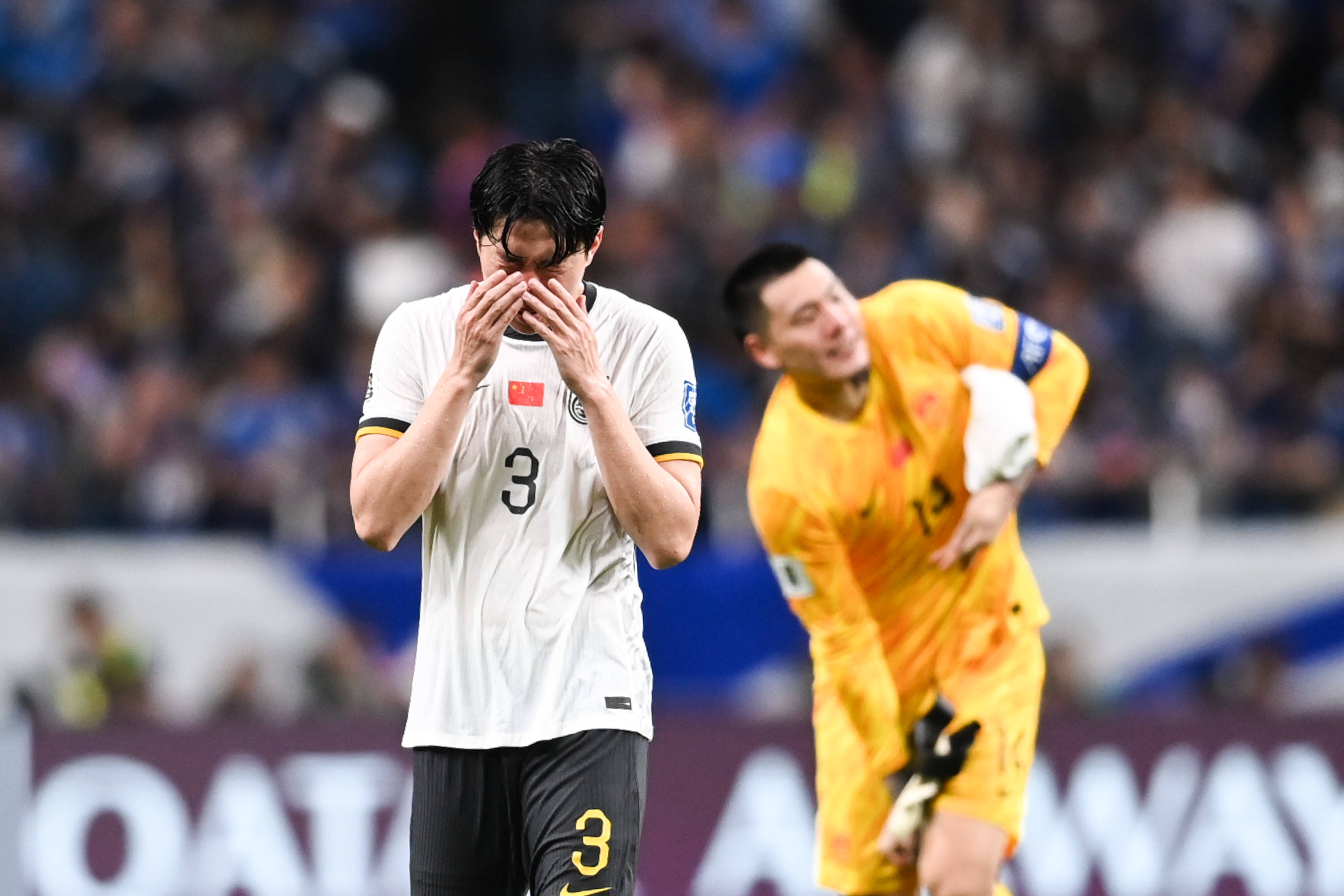 包含热议国足0-2日本:态度能打高分差距太大没啥讨论价值的词条