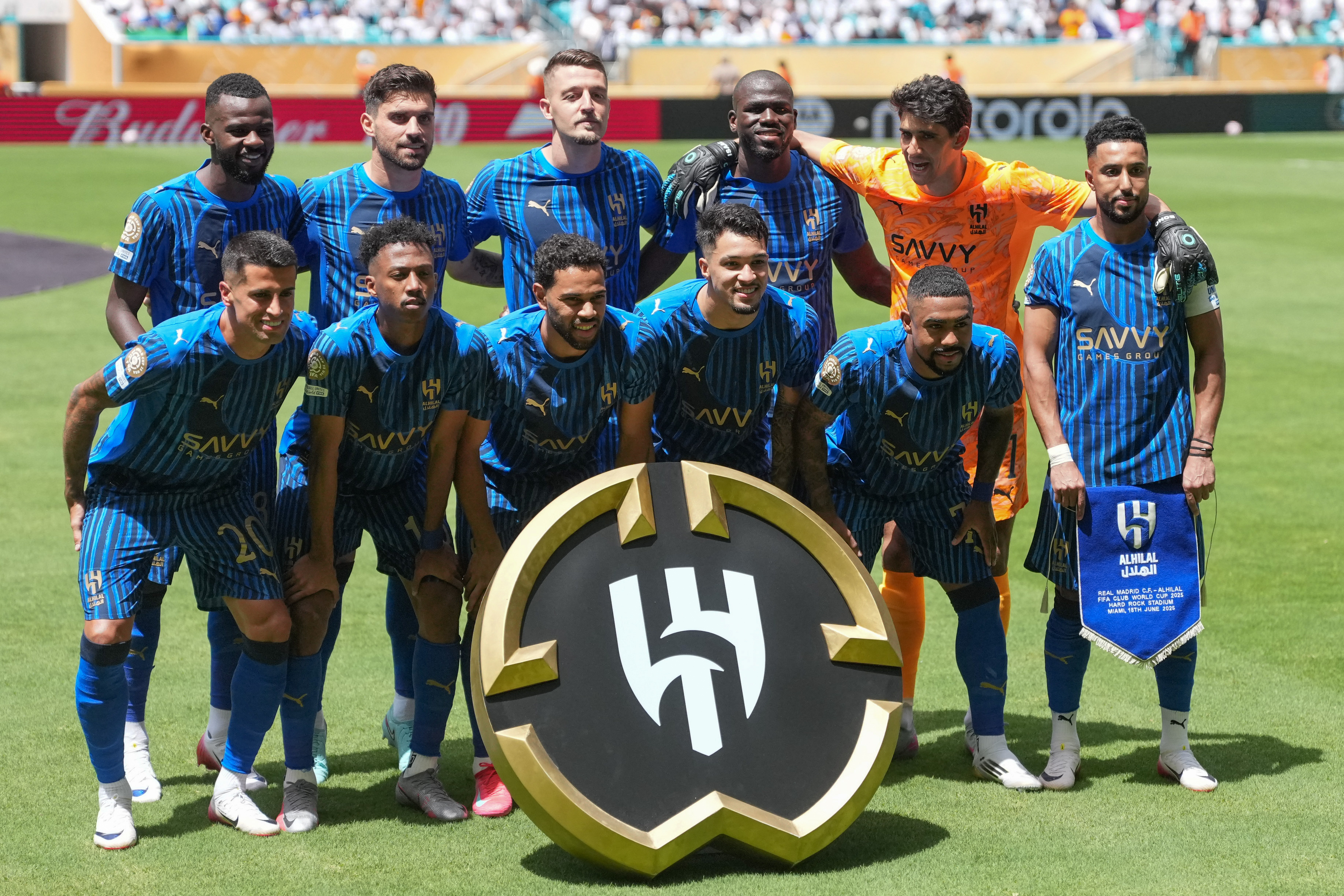世俱杯8强球队出炉！皇马1-0淘汰尤文21岁小将爆发！多特2-1晋级的简单介绍